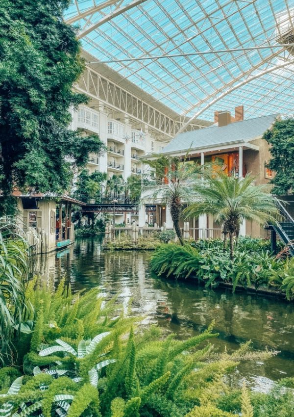 A Weekend Getaway to Gaylord Opryland in Nashville